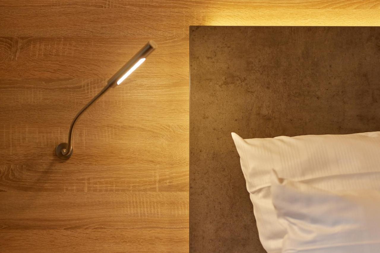 Moselhotel Weinhaus Simon 'Sauna'Restaurant'Eladesaeule Винтрих Екстериор снимка