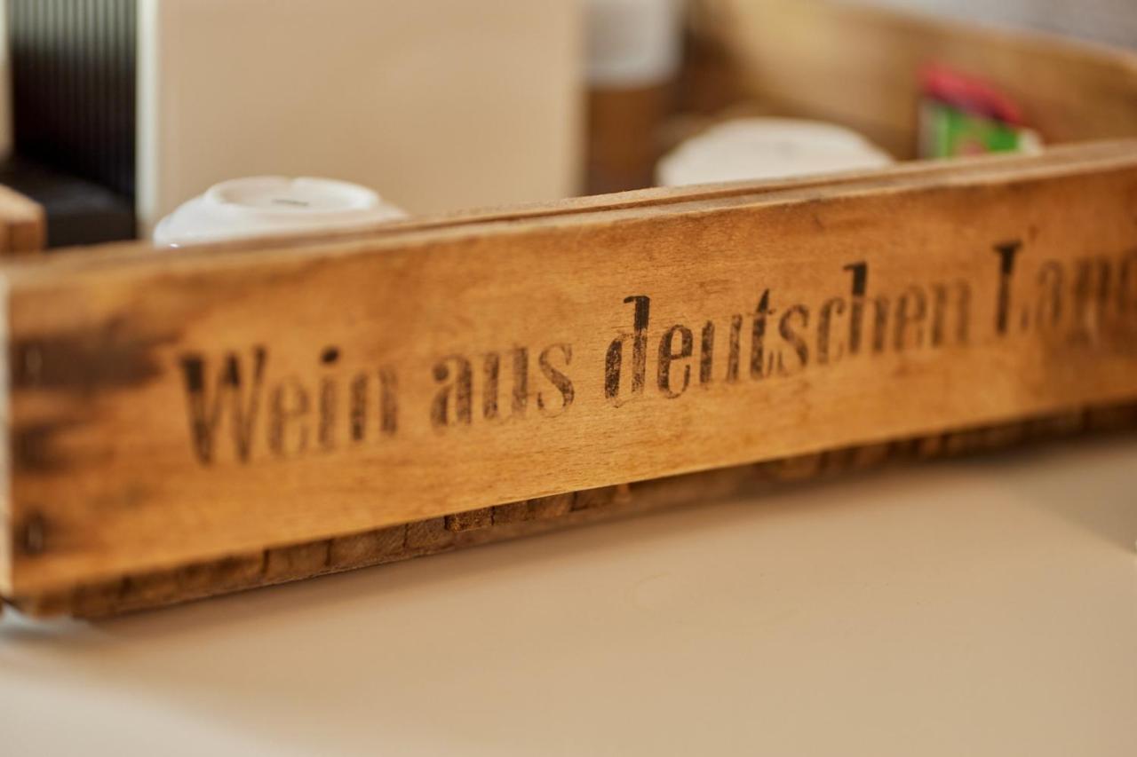Moselhotel Weinhaus Simon 'Sauna'Restaurant'Eladesaeule Винтрих Екстериор снимка