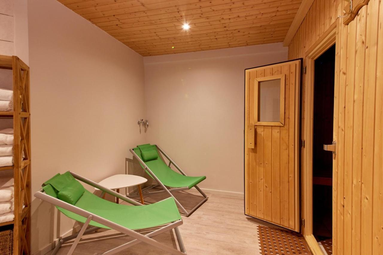 Moselhotel Weinhaus Simon 'Sauna'Restaurant'Eladesaeule Винтрих Екстериор снимка